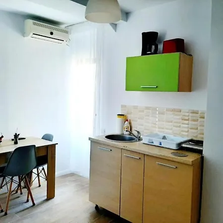 Apartment Emerald - Belona